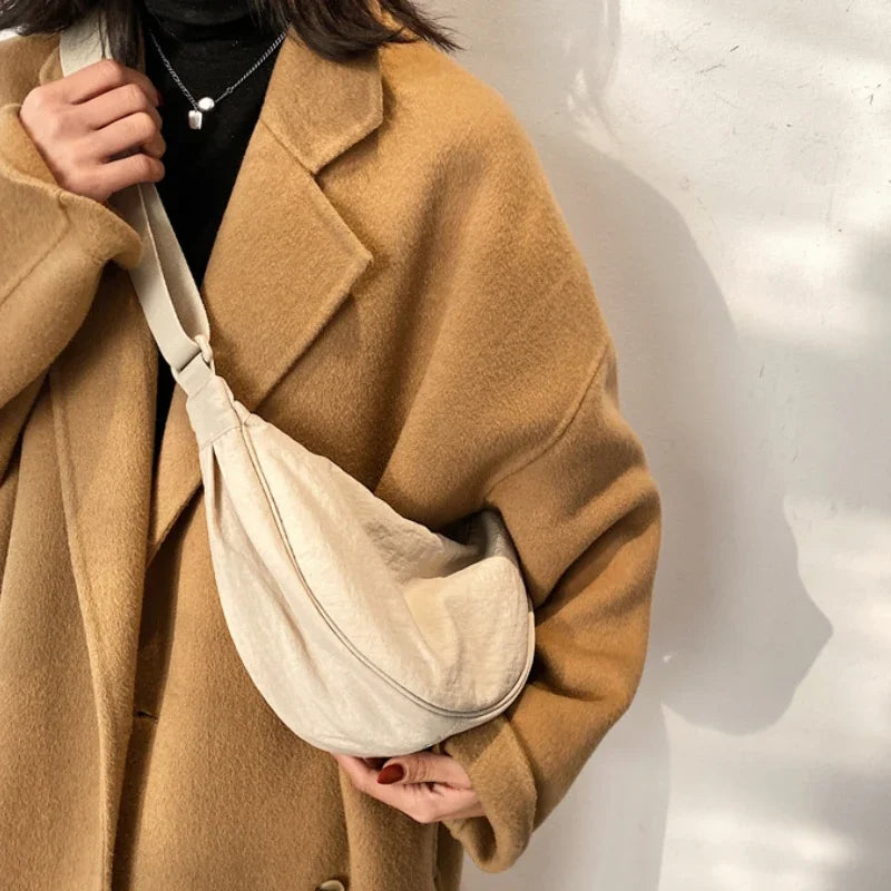Mala de Ombro Feminina Casual - Leve, Espaçosa e Ajustável